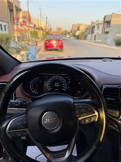 جيب جراند شيروكي